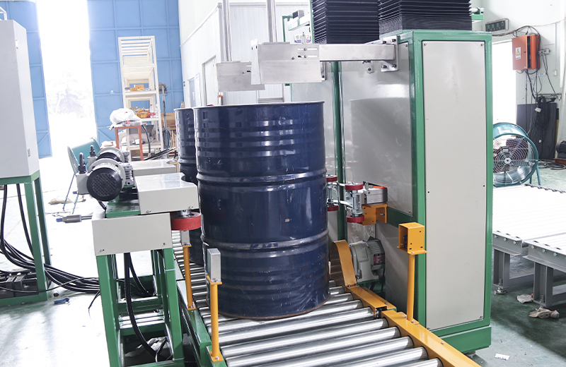 200L自动对口液体灌装机_工厂实拍3